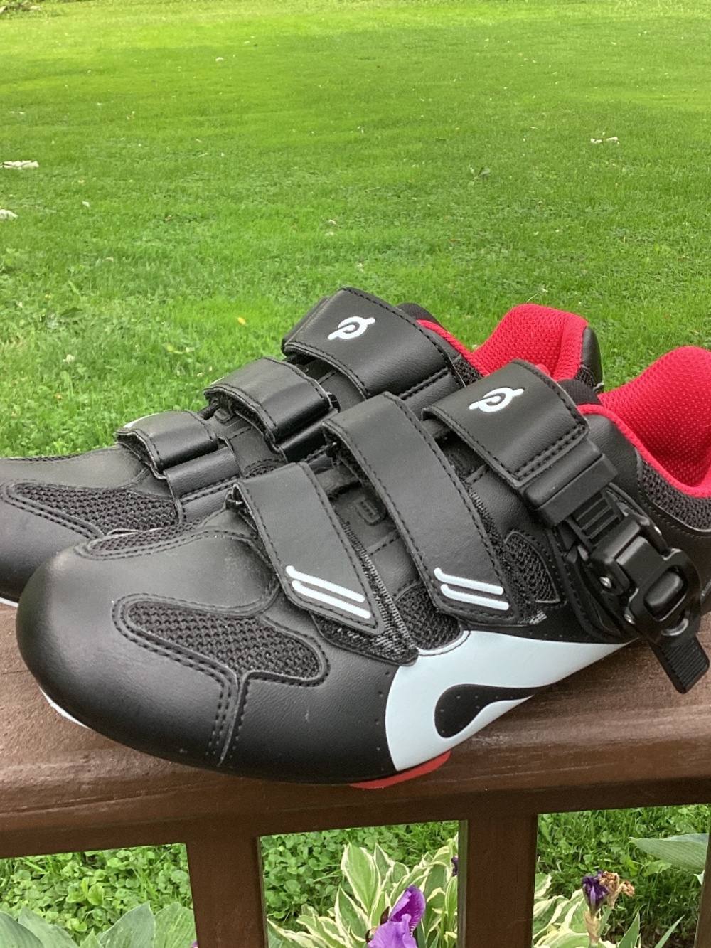 Peloton Bike Cycling Shoes Unisex Size EU 39 US Women's 8 Men's 6 Gently used  N